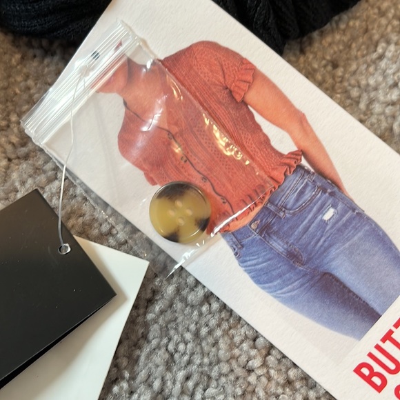 Celebrity pink Pointelle button up sweater NWT XS - Picture 5 of 12